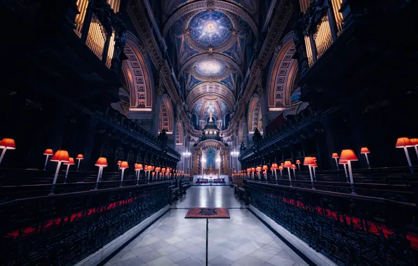 England, London, St. Paul's Cathedral, the nave