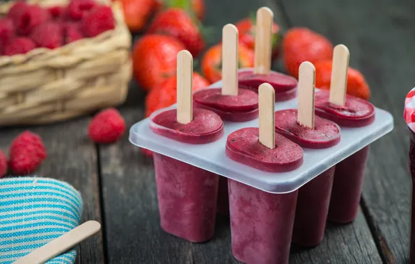 Picture berries, raspberry, strawberry, Popsicles