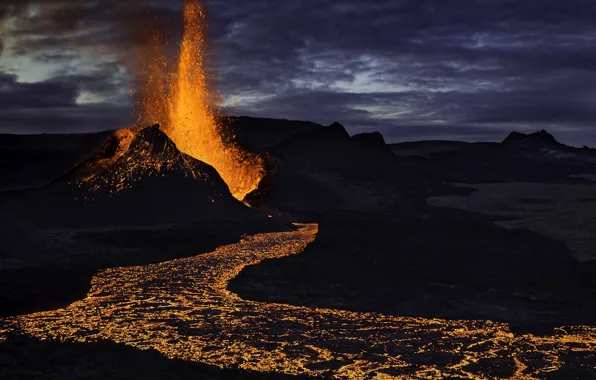 Nature, the volcano, lava