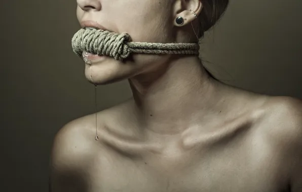Girl, the situation, rope