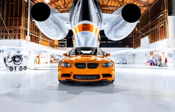 BMW, hangar, orange, M3 GTS