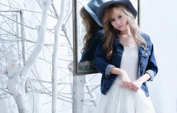 Picture girl, hat, Asian