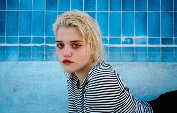 Picture album, photoshoot, Sky Ferreira, Night Time, My Time