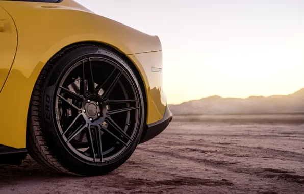 Wheel, disk, yellow, The Ferrari F12