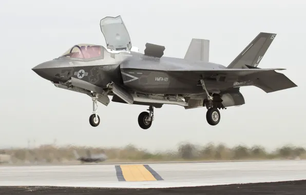 Fighter, bomber, landing, the airfield, Lightning II, F-35, Lockheed Martin, vertical
