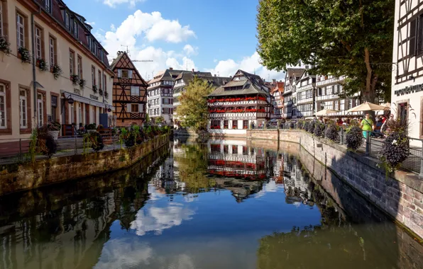 The sky, trees, France, home, channel, Strasbourg