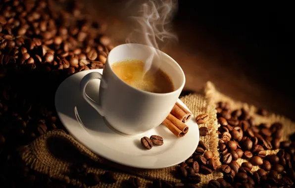 Coffee, cinnamon, coffee beans, coffee, cinnamon, coffee beans, the aroma of coffee
