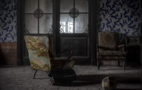 Room, the ball, chair