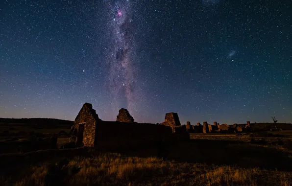 Picture space, stars, ruins, the milky way