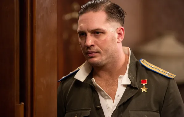 Picture look, Tom Hardy, Tom Hardy, Child 44, "Room 44"