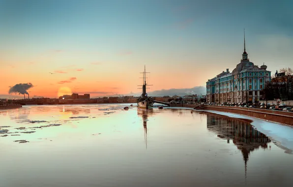 Picture morning, Saint Petersburg, Aurora, cruiser
