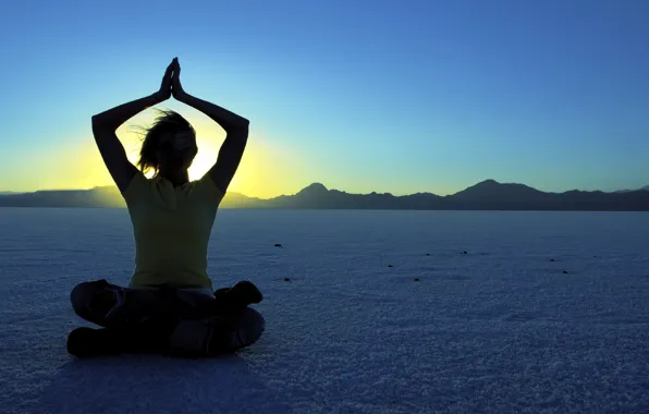 Picture Girl, desert, mountains, sun, meditating