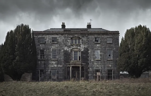 Field, house, the darkness