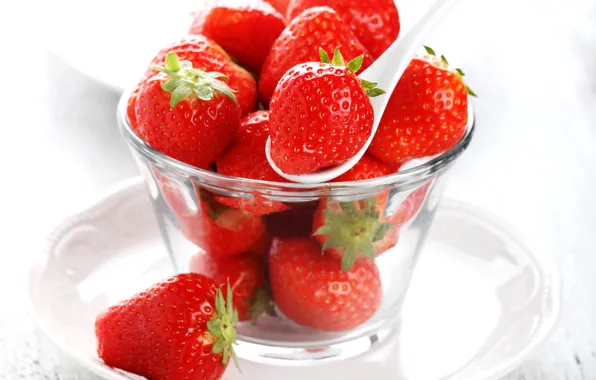 Berries, strawberry, spoon, fresh, sweet, strawberry