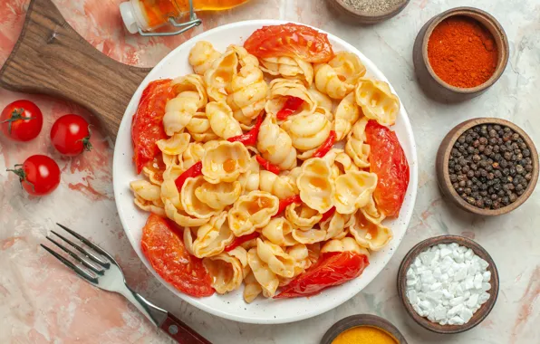 Tomatoes, spices, pasta