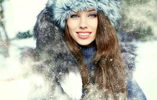 Picture winter, look, girl, snow, smile, hat, collar, fur