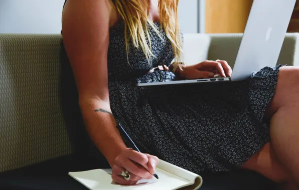 Girl, feet, office, laptop, writes