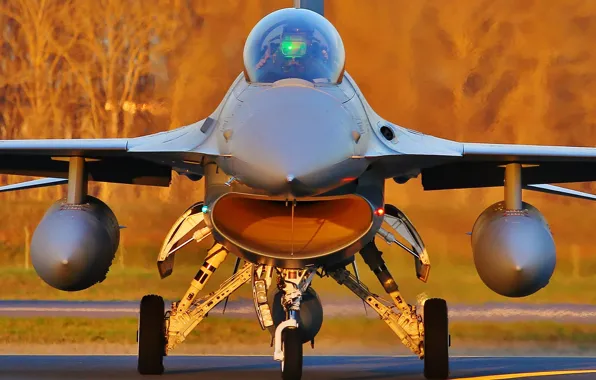 Picture fighter, the airfield, Fighting Falcon, F-16C, "Fighting Falcon"