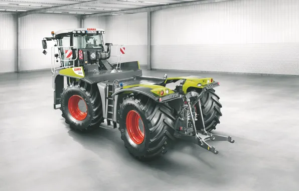 Picture photo, large, hangar, tractor, cabin, is, wheel, Claas
