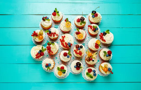 Berries, blueberries, strawberry, cream, dessert, currants, cupcakes, cupcakes