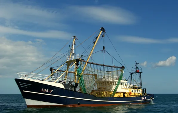 Sea, the sky, fisherman, day
