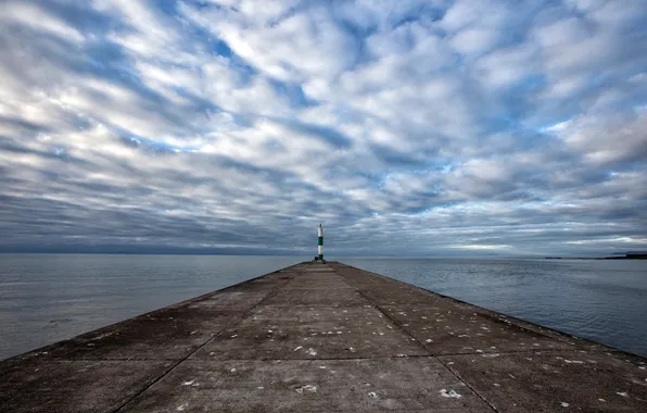 Picture sea, lighthouse, cardigan bay