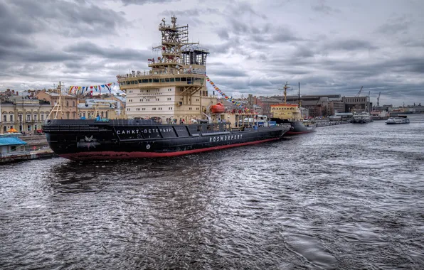 The sky, clouds, clouds, river, overcast, home, ships, Saint Petersburg