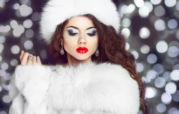 Picture girl, hat, hand, makeup, hairstyle, fur, earrings