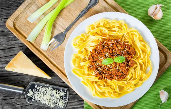 Cheese, plate, meat, pasta