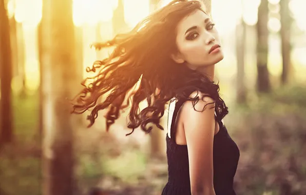 Picture girl, trees, brown hair, curls