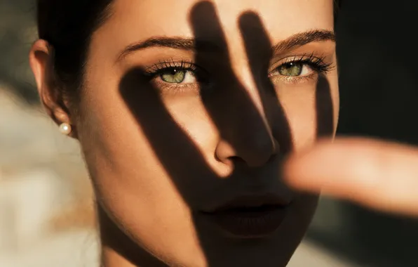 Girl, Model, green eyes, photo, lips, face, brunette, hand