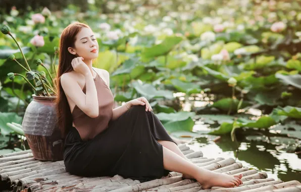 Picture girl, pond, Asian