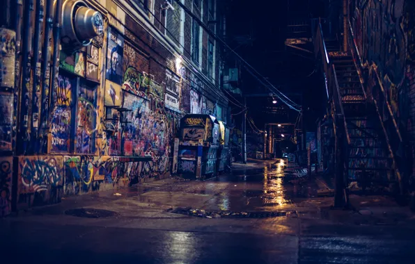 Night, the city, graffiti