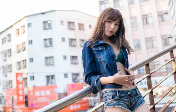 Picture girl, the city, Asian