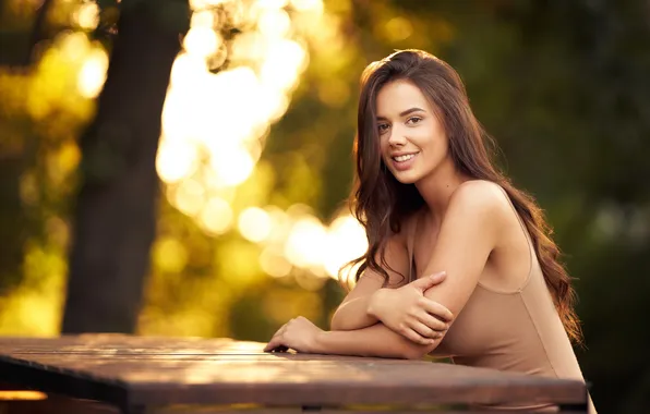 Picture autumn, girl, the sun, light, trees, nature, smile, Park