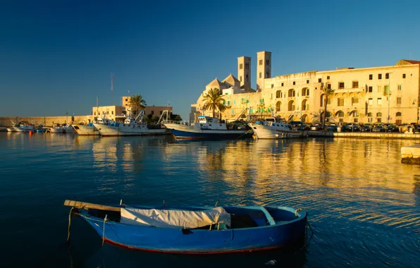 Home, port, Italy, Apulia, Molfetta