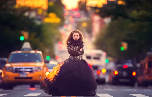 Machine, the city, street, girl, Meg Bitton