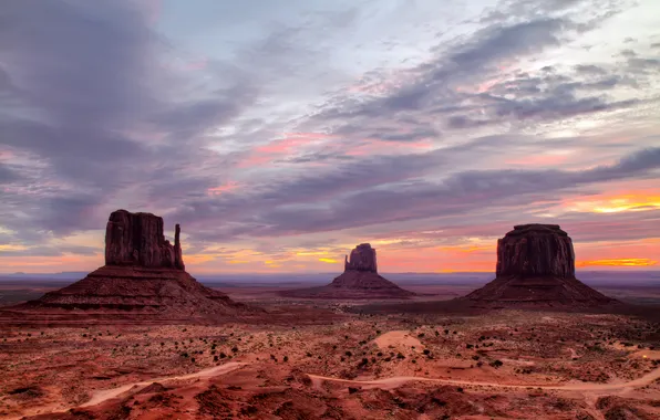 Picture the sky, sunset, desert, USA, monument valley