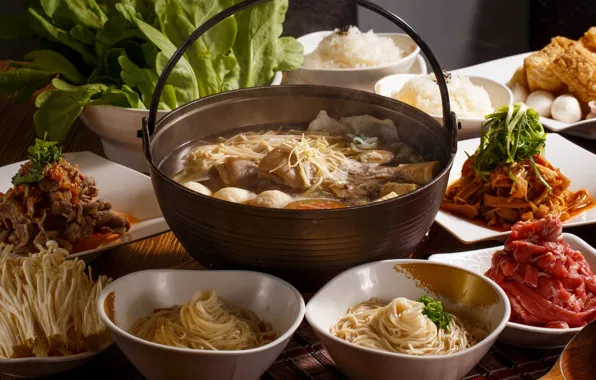 Mushrooms, soup, meat, noodles