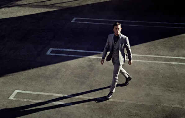 Picture the sun, costume, actor, 2012, photoshoot, the view from the top, Joseph Gordon-Levitt, Joseph Gordon-Levitt