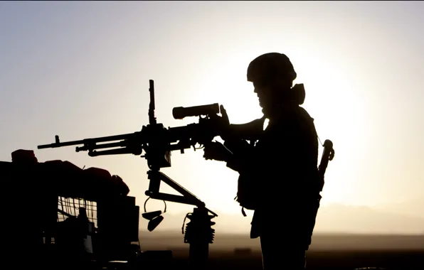 Picture sunset, silhouette, soldiers, machine gun, us army