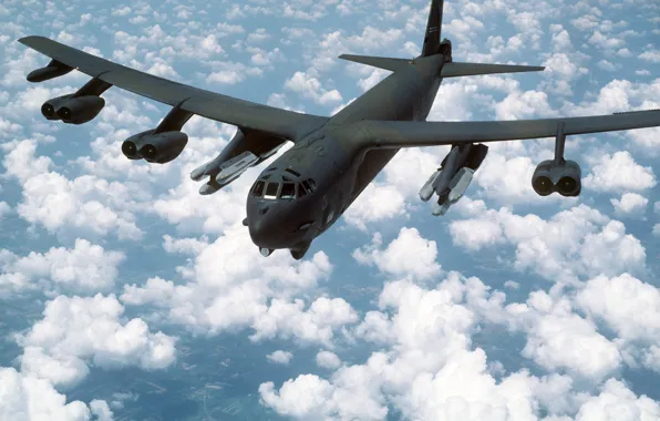 Missiles AGM-86B, B-52G Stratofortres, Strategic bomber