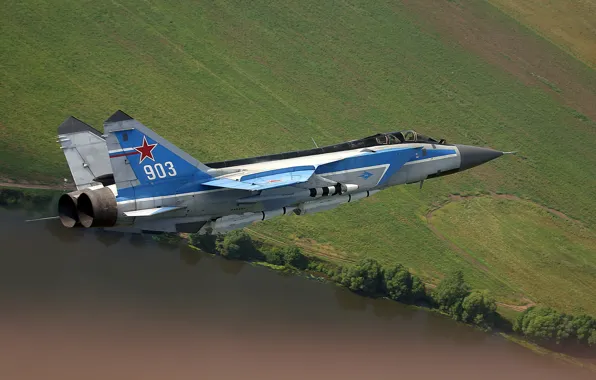 Picture flight, fighter, MiG-31