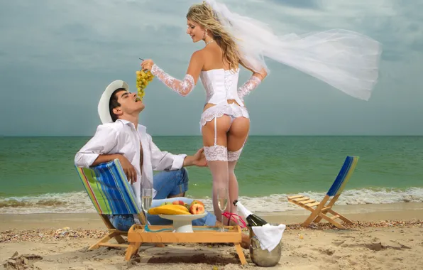 Beach, girl, Sea, grapes, male, the bride, veil, the groom