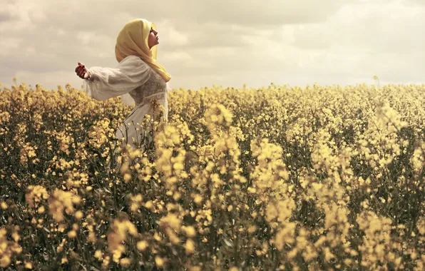 Girl, light, flowers