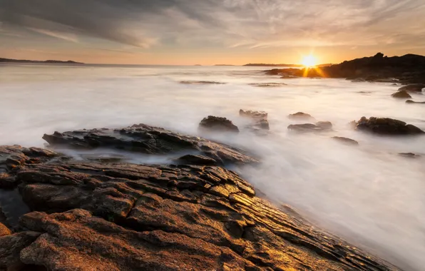 Picture sea, the sky, the sun, clouds, rays, light, sunset, stones