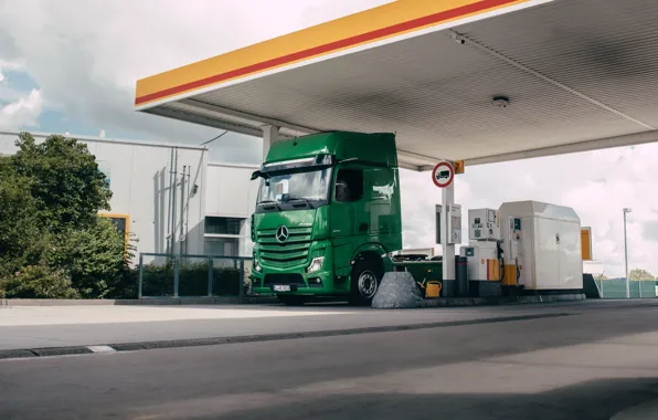 Mercedes Benz, Actros, Gas Station