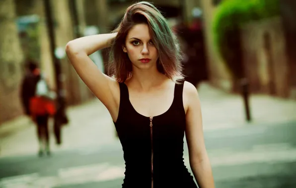 Photographer, model, London, 2013, Alex Sheldon Savva, Estrany