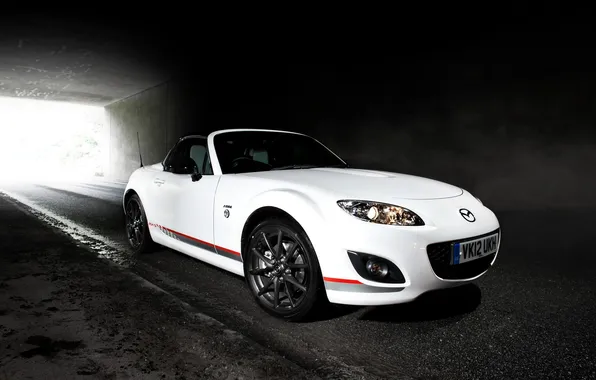 Picture white, light, Mazda, the tunnel, Mazda, Roadster, the front, spec.version