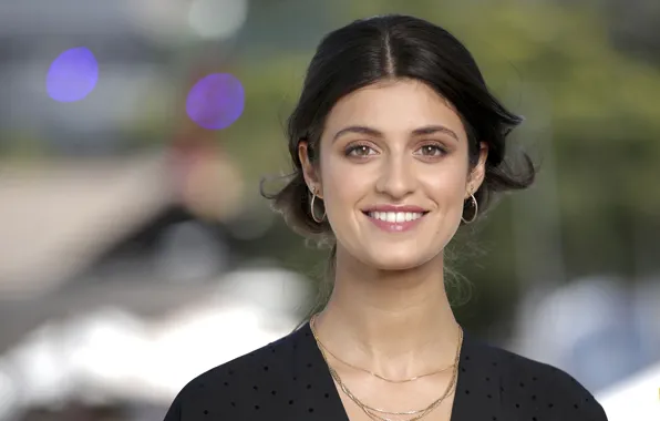 Look, pose, actress, hair, Anya Chalotra, Anya Calatra